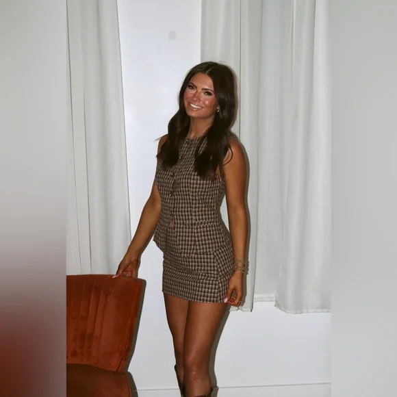 Chocolate Plaid Skirt Set - Picture 6 of 6